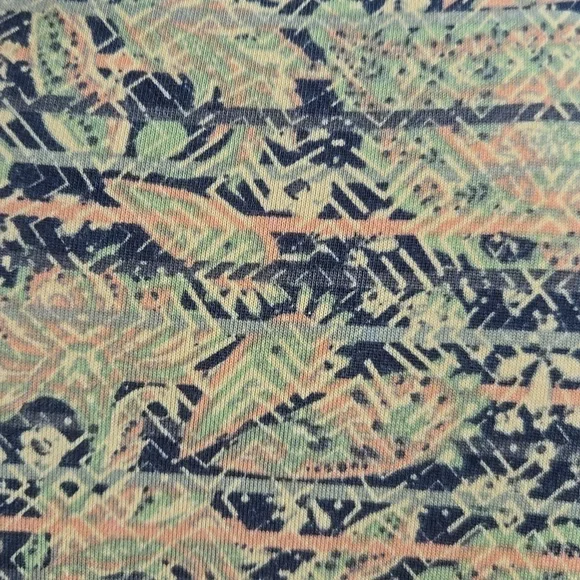 LuLaRoe | Perfect T - Picture 3 of 6